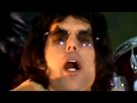 Queen – We Will Rock You (Official Video)