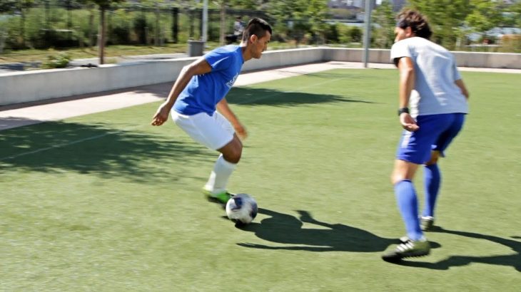 How to Do a Shoulder Feint | Soccer Skills