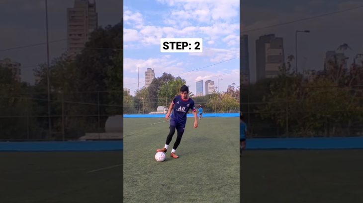 Neymar Roll Chop skill tutorial 🇧🇷🔥 #football #footballskills #soccer #viral #reels