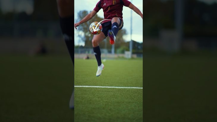 How to do Double Around The World football skills tutorial| How to do hard football freestyle skills