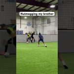 Ronaldo chop nutmeg 😮‍💨#football #soccerplayer #soccer #goalkeeper #training #nutmeg #skills