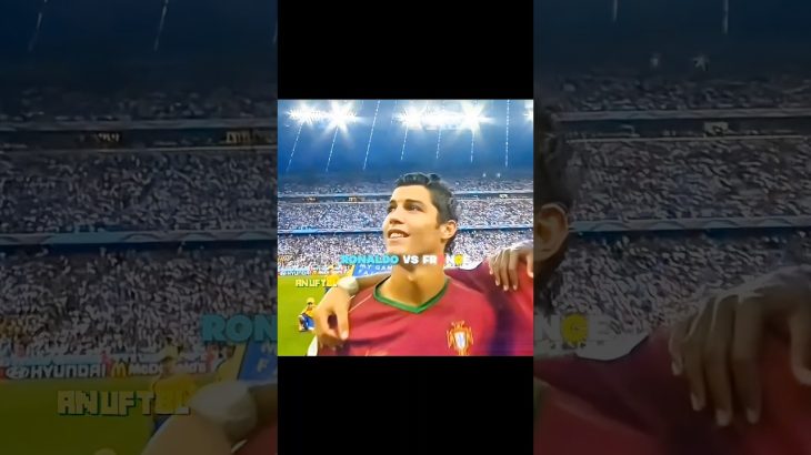 Ronaldo stepover’s skill 🥶 🐐 #cristianoronaldo #shorts #cr7 #football #fyp #trending #viral