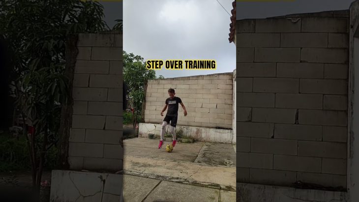 WORKOUT FOOTBALL STEP OVER #workout #workout #footwork #football